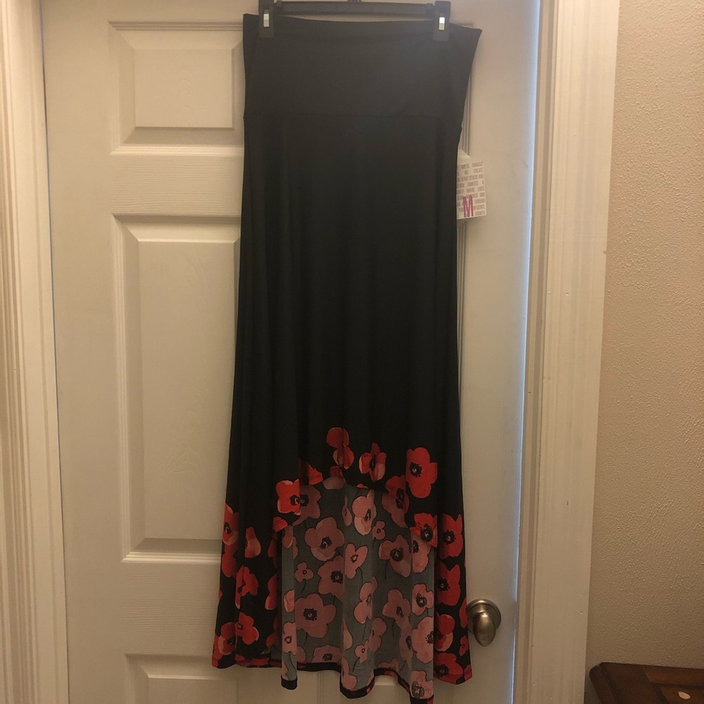 Lularoe Olivia dipped skirt
